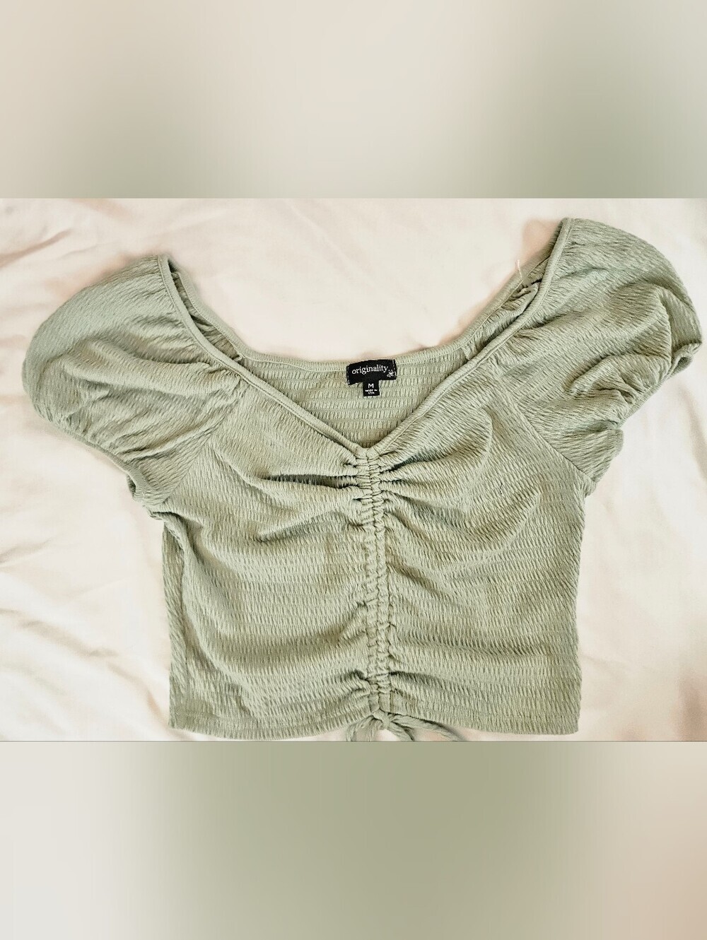 Originality Juniors Greeb Short Sleeve Cinch Front Tie Detail Cropped Top Size M